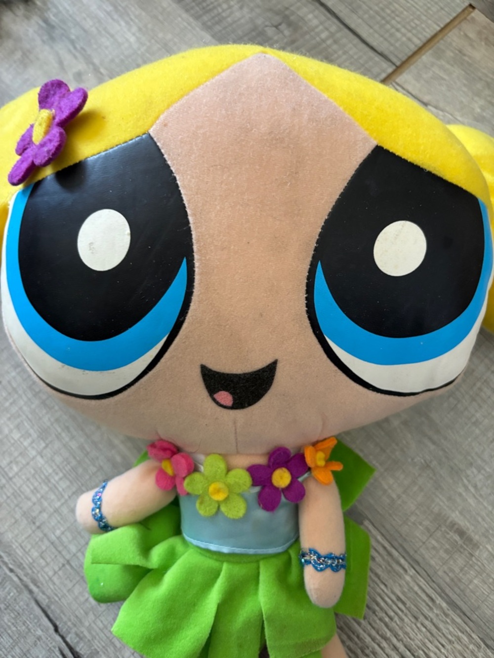Nanci Powerpuff girls Bubbles Plush Hawaii lei RARE 16 inches Cartoon Network